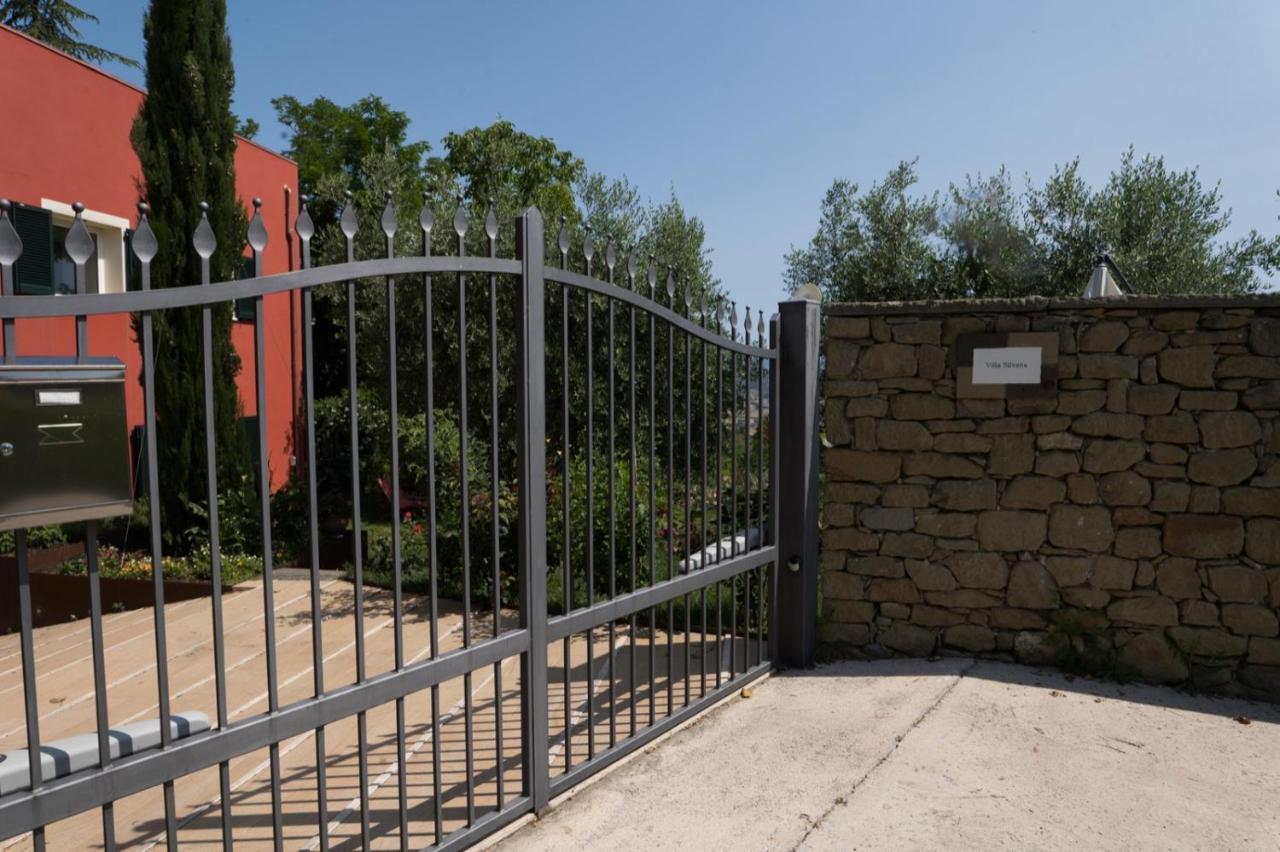 פרוג'ה Villa Silvana - Apt Giulia & Michela With Terrace & Parking מראה חיצוני תמונה