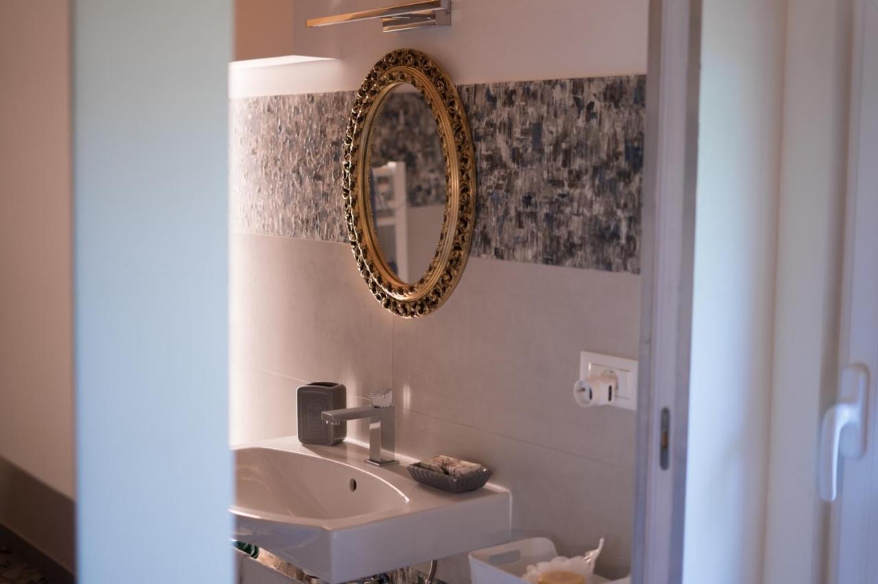 פרוג'ה Villa Silvana - Apt Giulia & Michela With Terrace & Parking מראה חיצוני תמונה